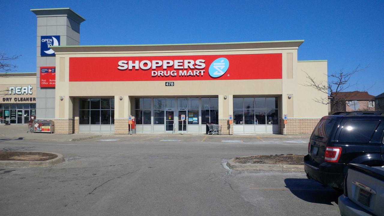 Shoppers Drug Mart, 478 Dundas St W, Oakville, ON - MapQuest