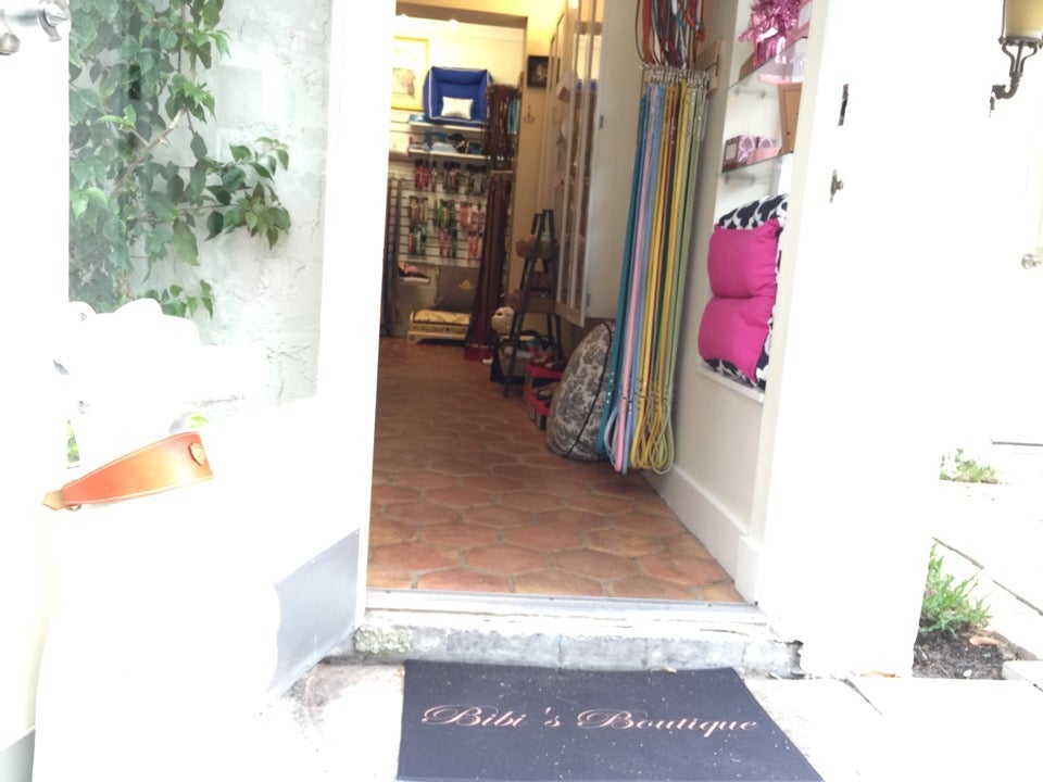 Bibis Boutique 250 Worth Ave Palm Beach FL Pet Supermarket