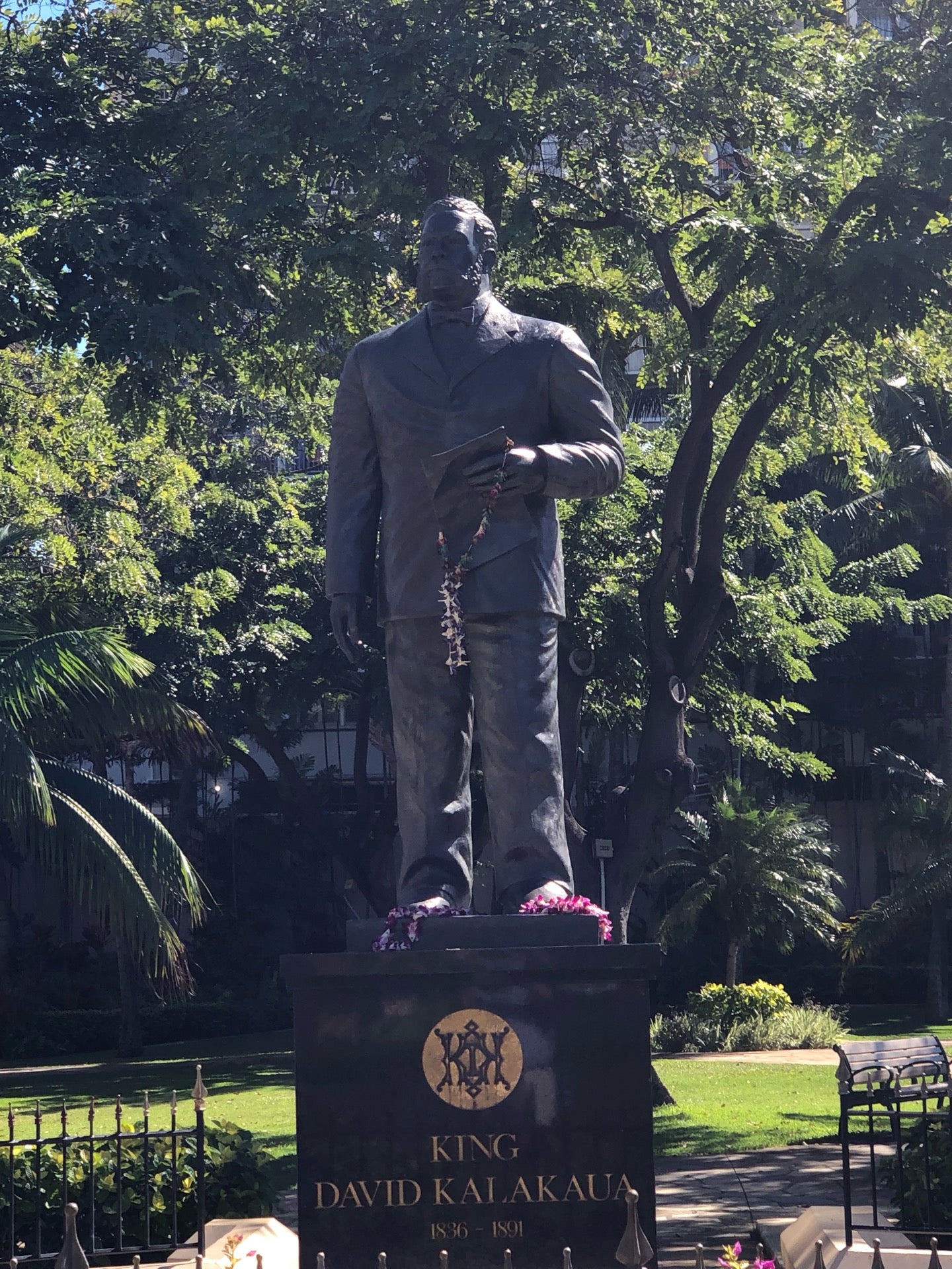 King David Kalakaua Statue, 2050 Kalakaua Ave, Honolulu, HI, Monuments 