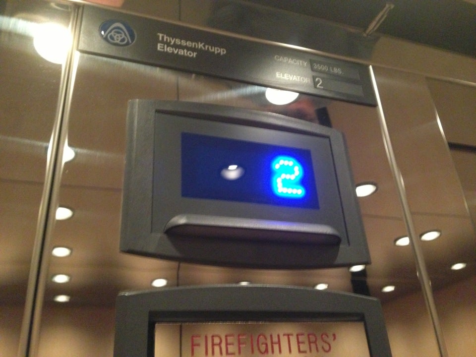 Apple Store, 2511 Laguna Blvd, Elk Grove, CA, Parking Garages MapQuest