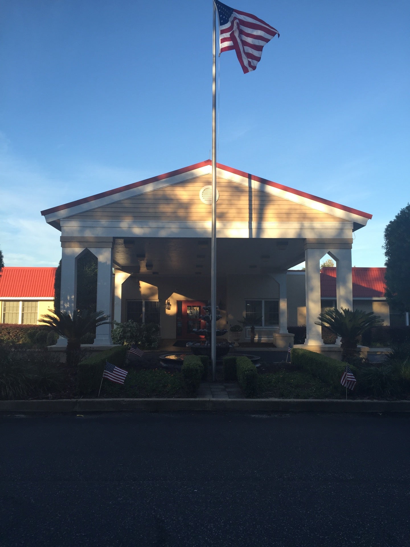 Manor at Bluewater Bay, 1500 N White Point Rd, Niceville, FL, Nursing