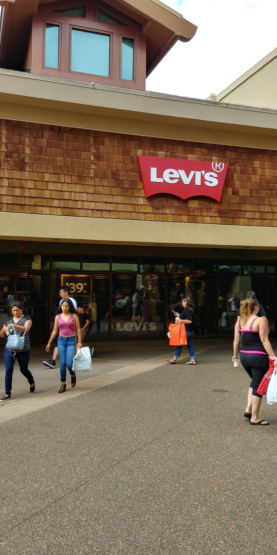 Levi's Outlet, 1001 N Arney Rd, Woodburn Premium Outlets, Woodburn, OR,  Clothing Retail - MapQuest