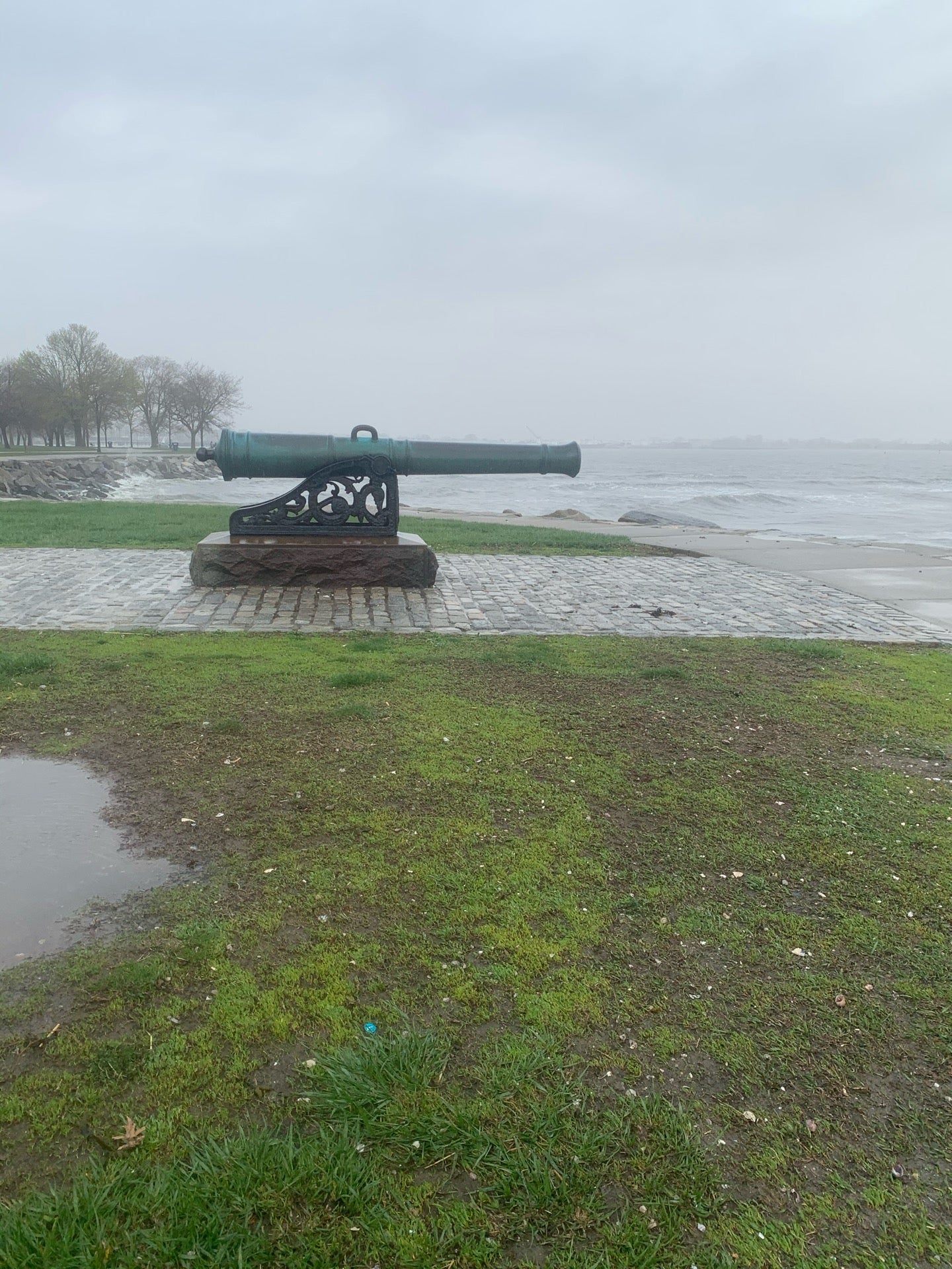 Cannon Statue At Seaside Park Bridgeport CT MapQuest cannon-statue-at-seaside-park-bridgeport-ct-mapquest