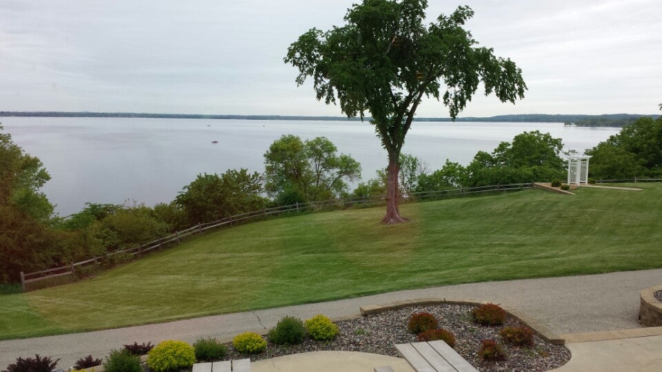 Koshkonong Mounds Country Club, W7670 Koshkonong Mounds Rd, Fort Atkinson,  WI, Eating places - MapQuest