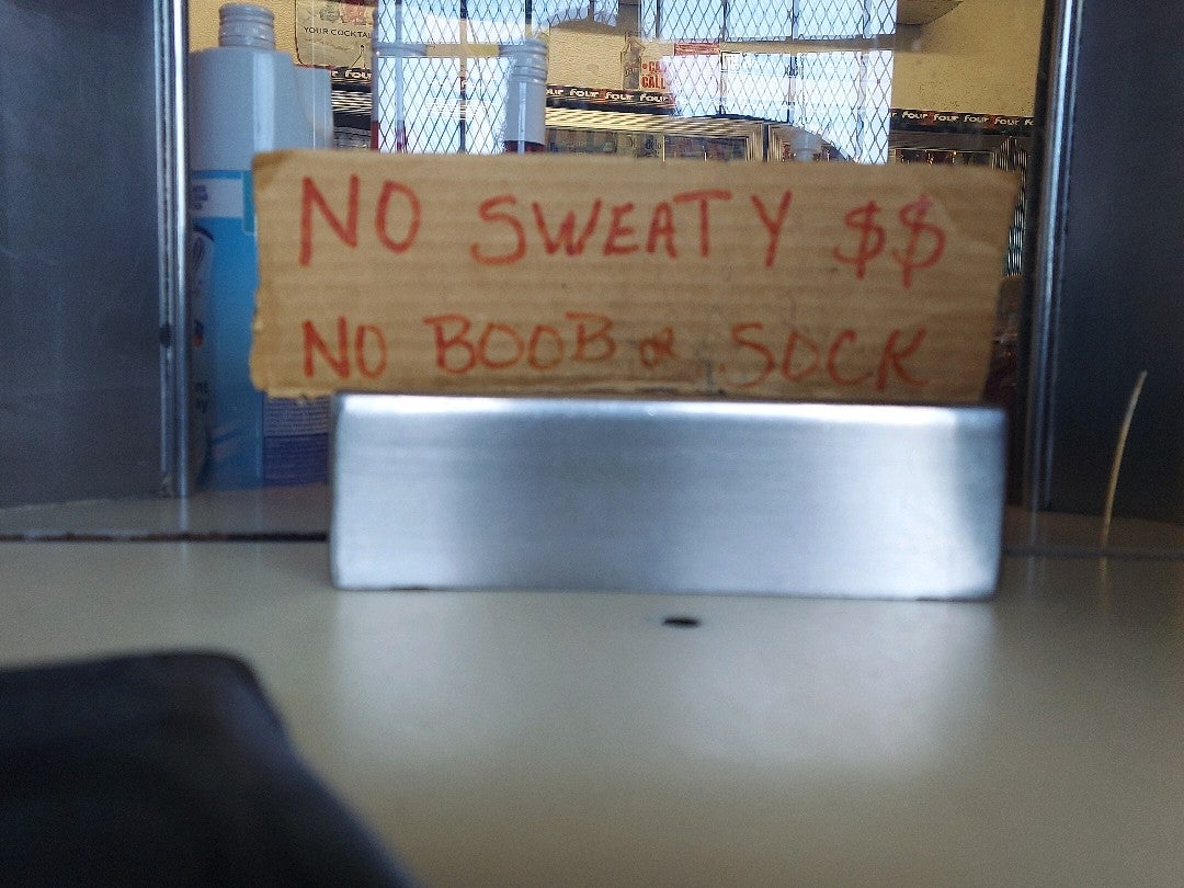 Dave's Liquor Store, 847 S Oliver St, Wichita, KS, Liquor stores, nec