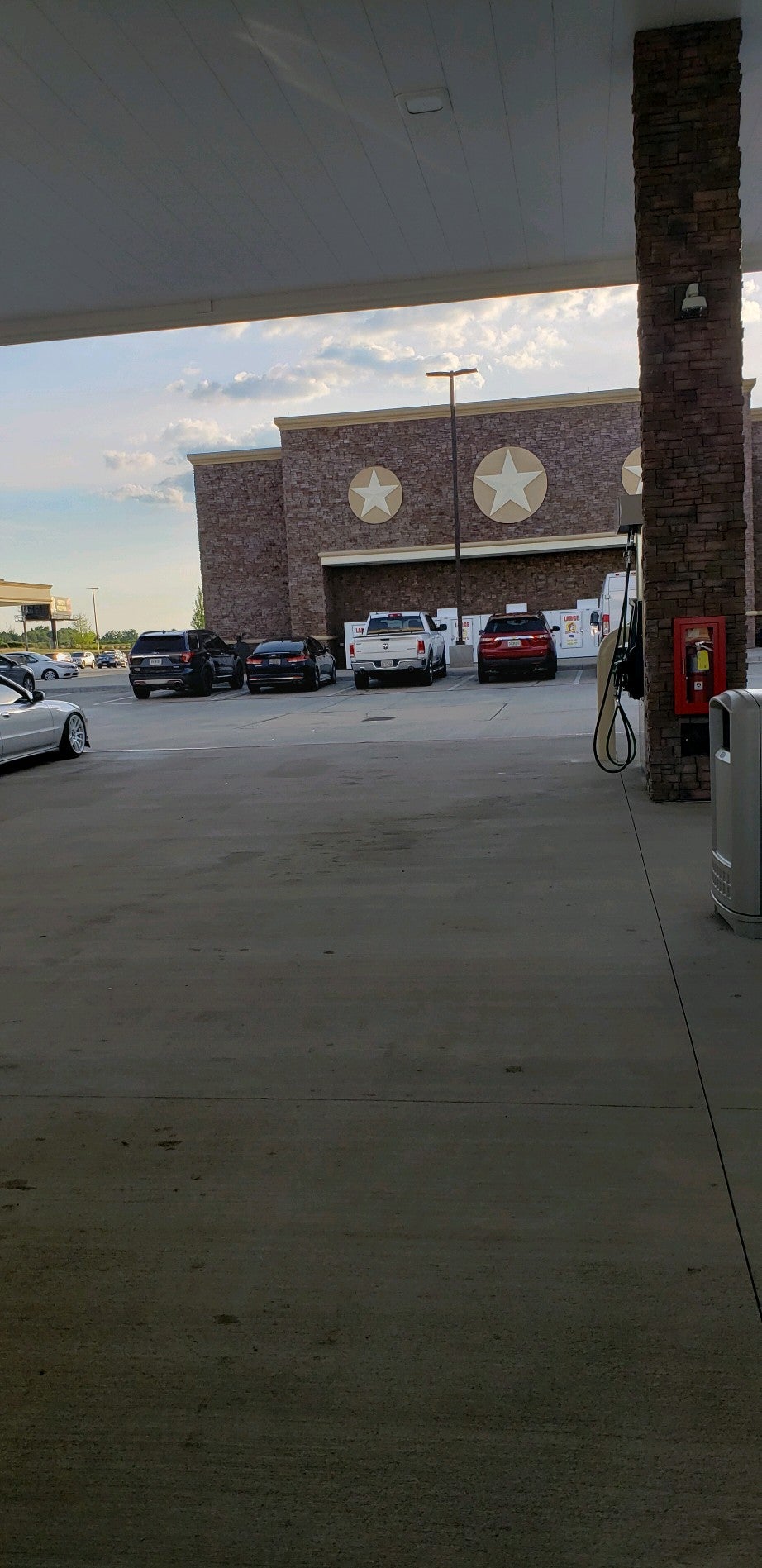 Bucee's, Vietnam Veterans Memorial Pkwy, Warner Robins, GA, Gas