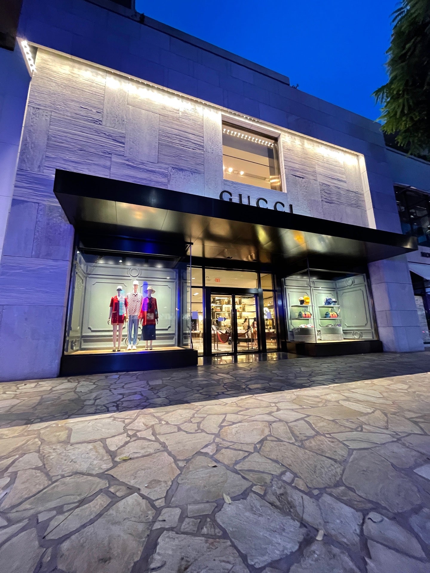 Gucci, 2118 Kalakaua Ave, Honolulu, HI, Clothing Retail - MapQuest