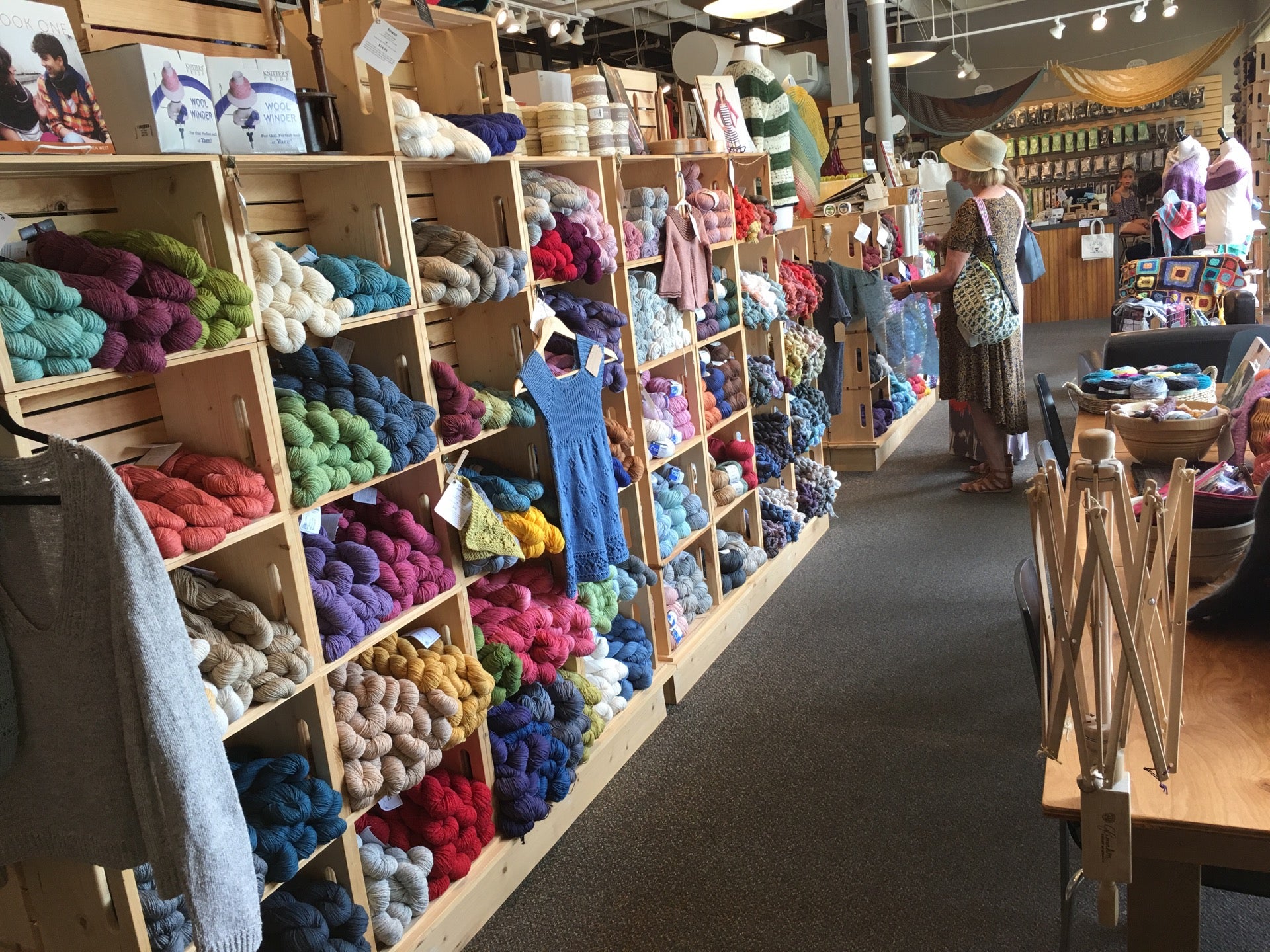 A family-owned local yarn and craft shop in Ann Arbor, Michigan – Spun