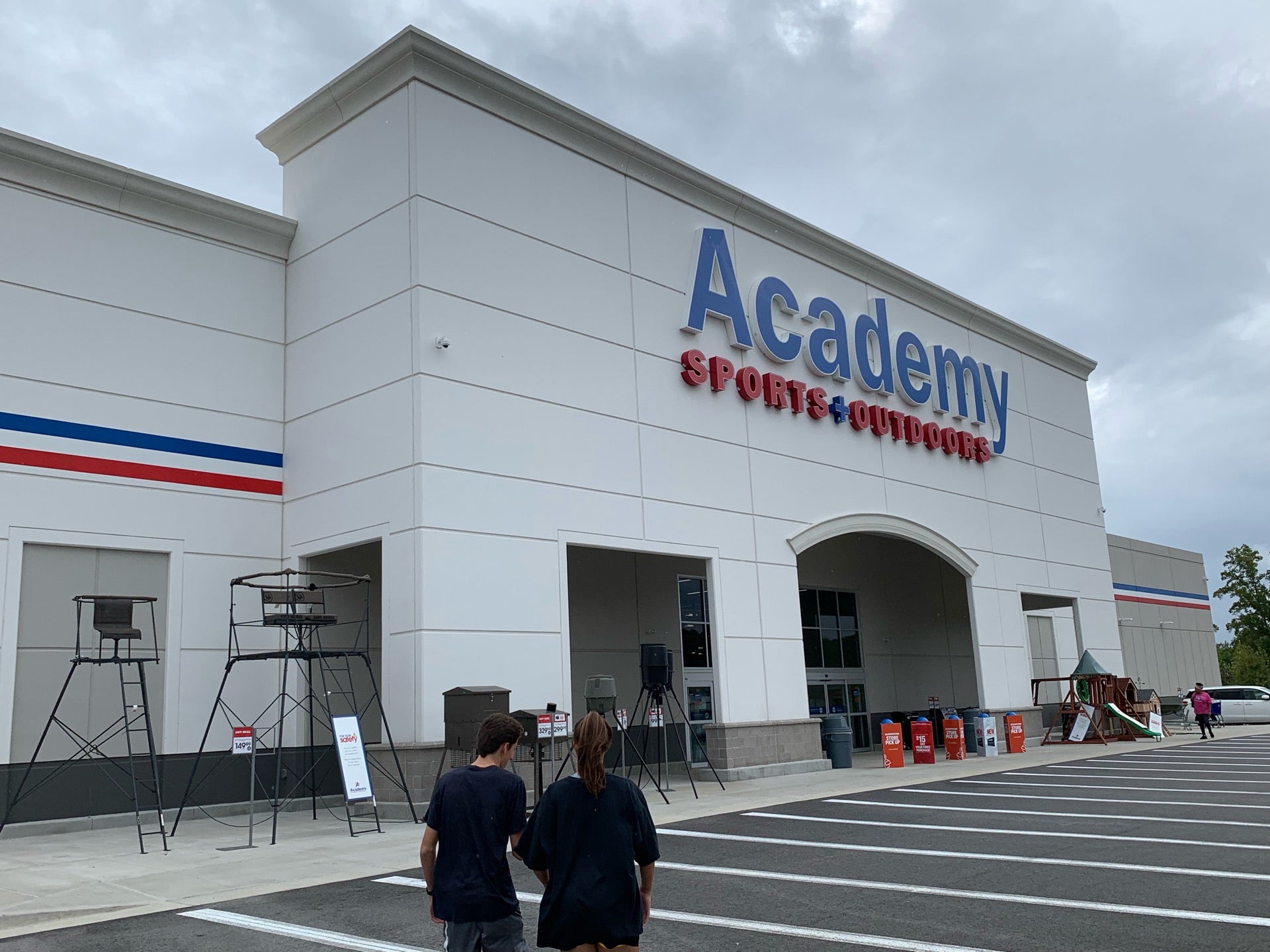 Academy Sports + Outdoors, Quality Sporting Goods