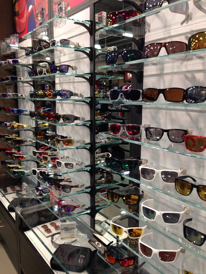 Oakley Vault, 5630 Paseo Del Norte Carlsbad, CA  Men's and Women's  Sunglasses, Goggles, & Apparel