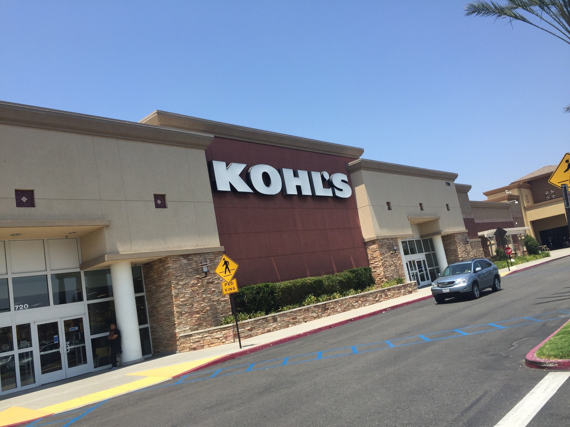 Kohl's, 2201 S Shore Ctr, Alameda, CA, Clothing Retail - MapQuest