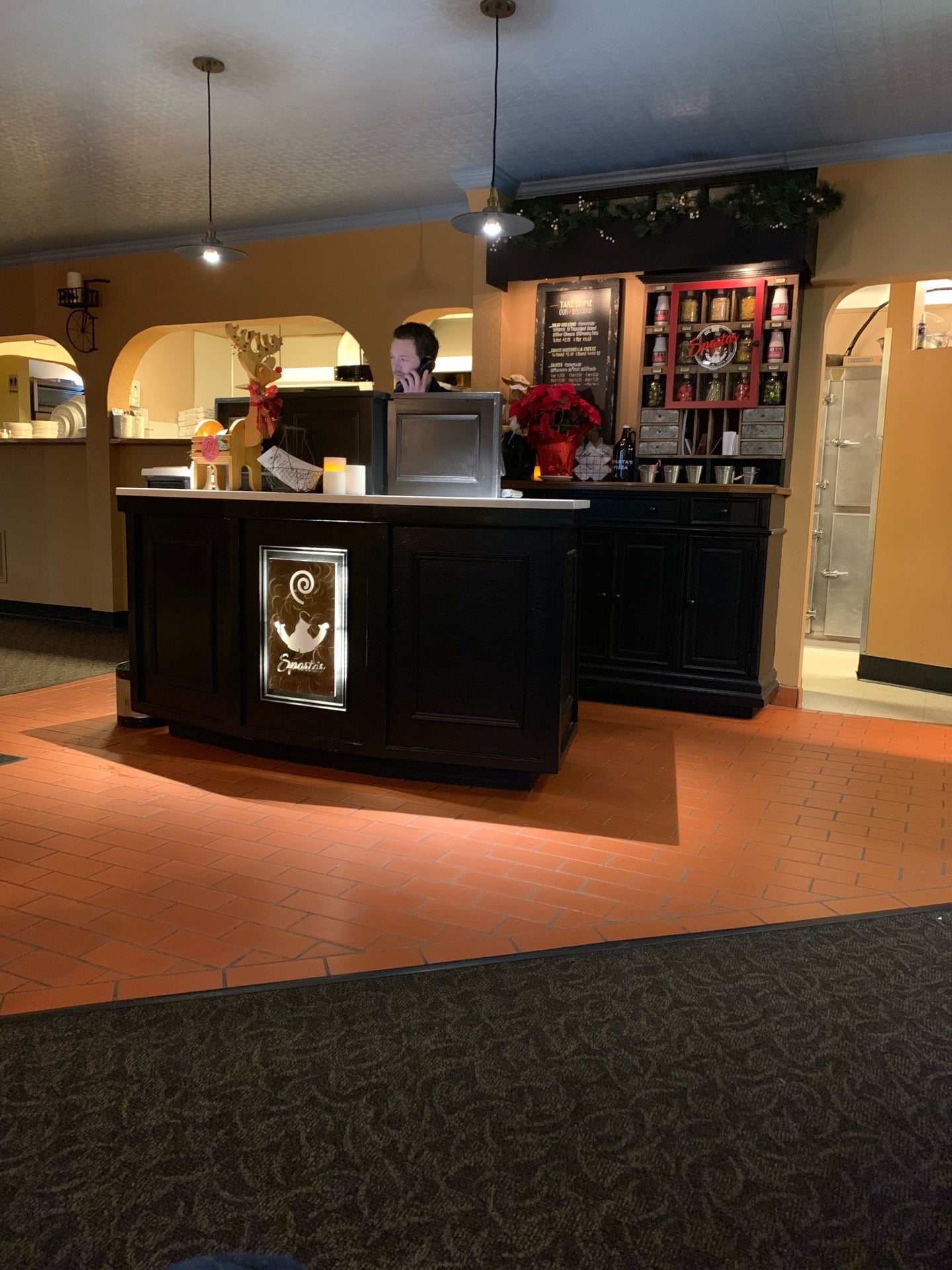 Sparta's Pizza & Pasta House, 17630 Wa99, Lynnwood, Washington, Pizza