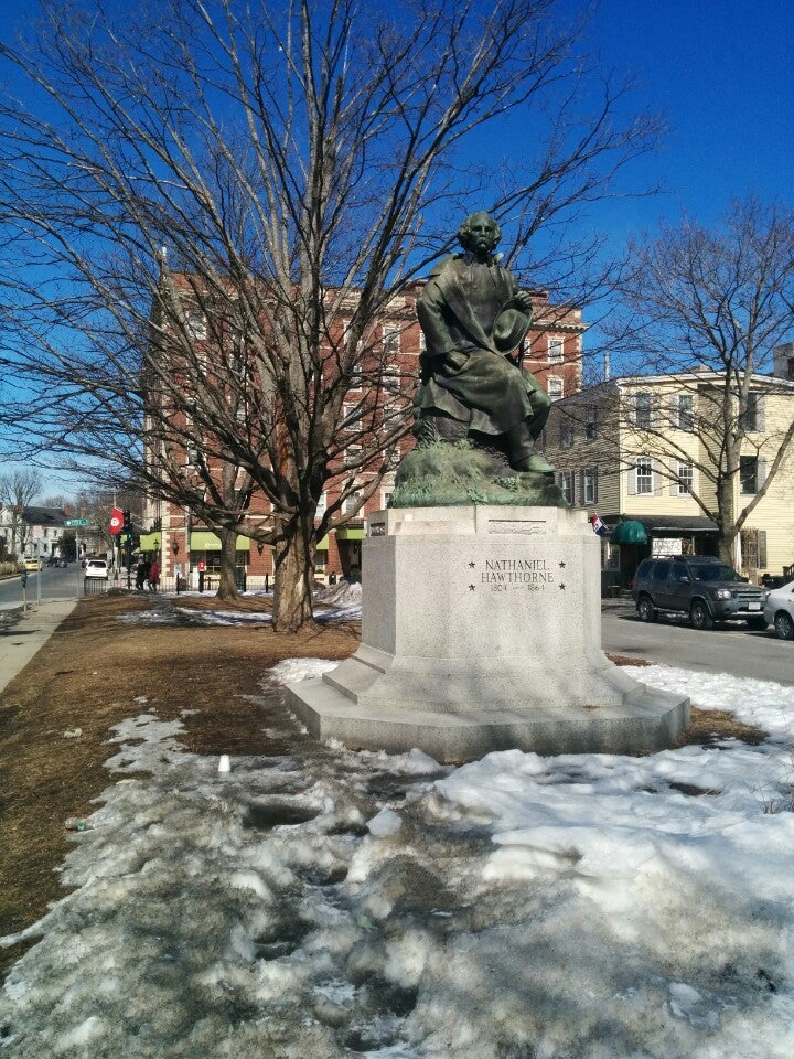 Nathanial Hawthorne Statue, 20 Hawthorne Blvd, Salem, MA, Monuments