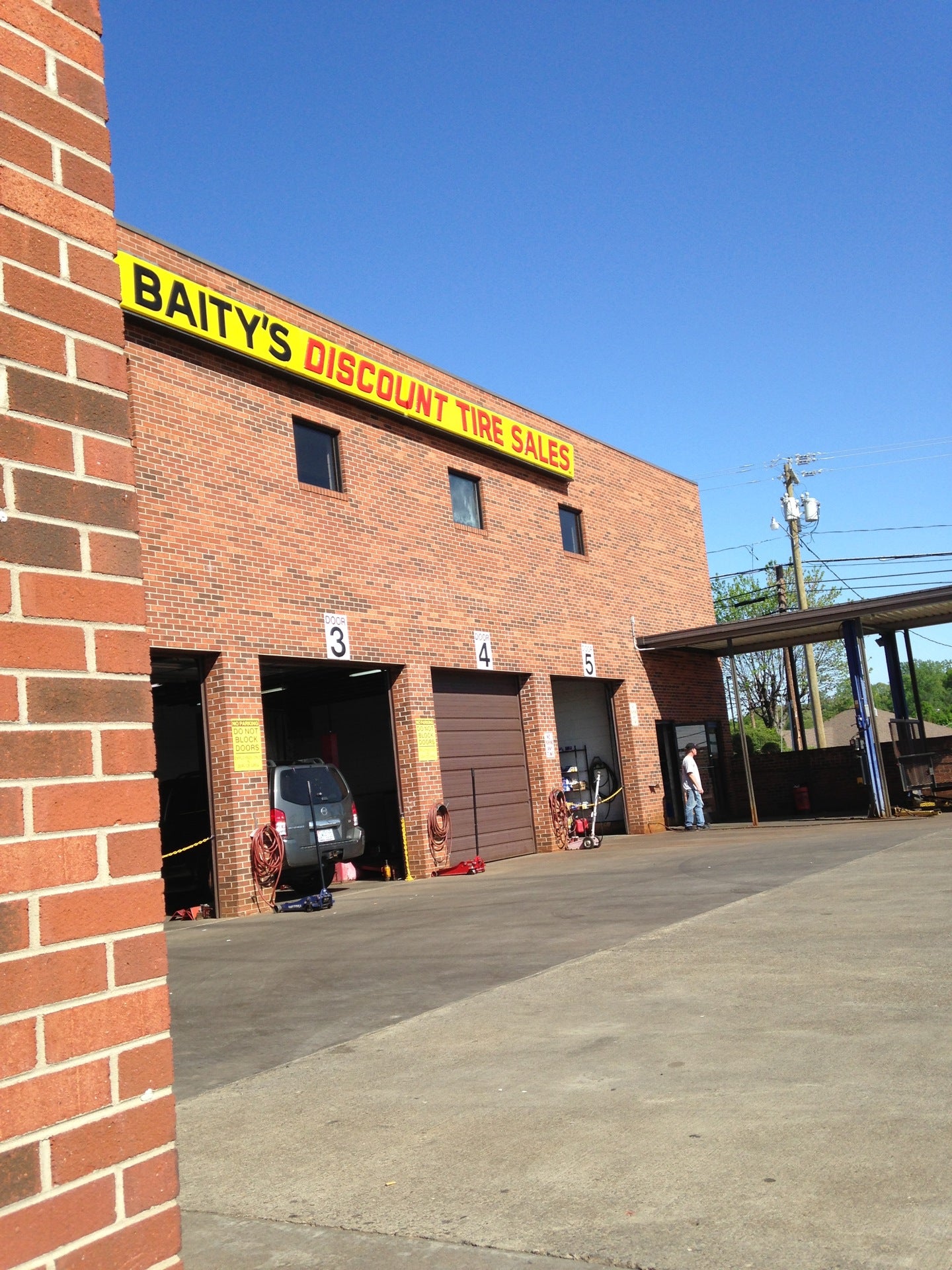 Baity Discount Tire & Service CLOSED, 1081 Salisbury Ridge Rd