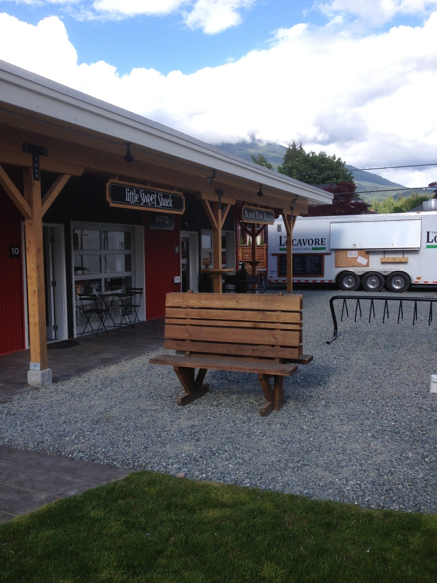 On the Farm Country Market