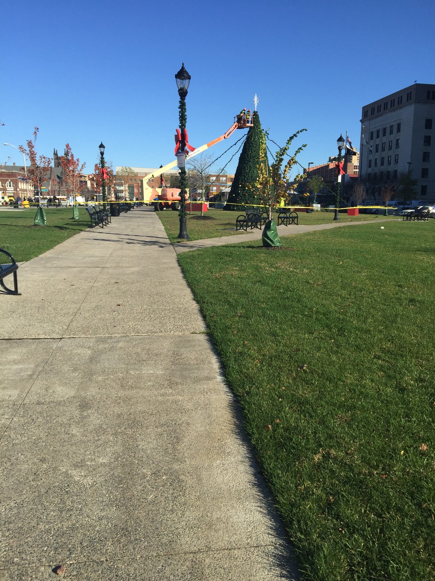 Roosevelt Plaza Park