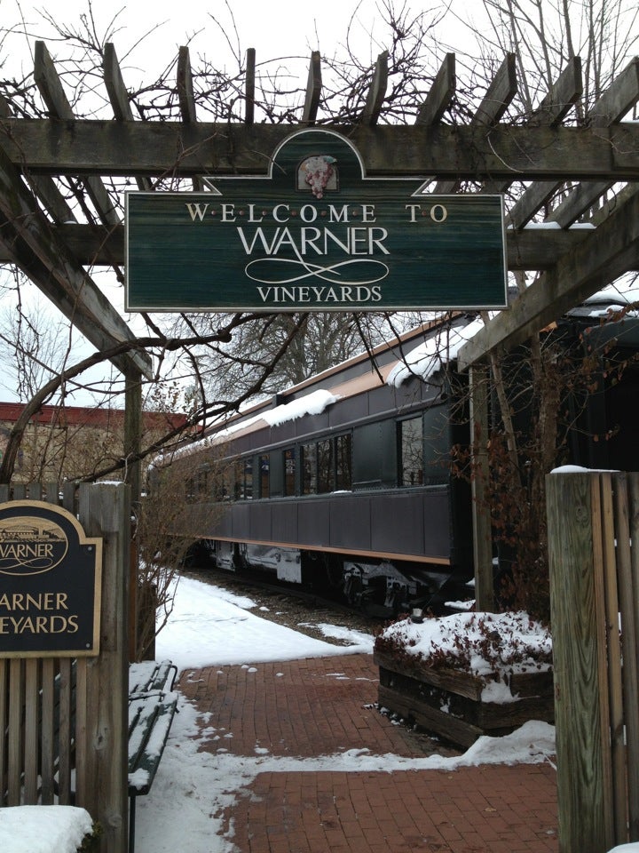 Warner Vineyards Winery, 706 S Kalamazoo St, Paw Paw, MI, Wineries