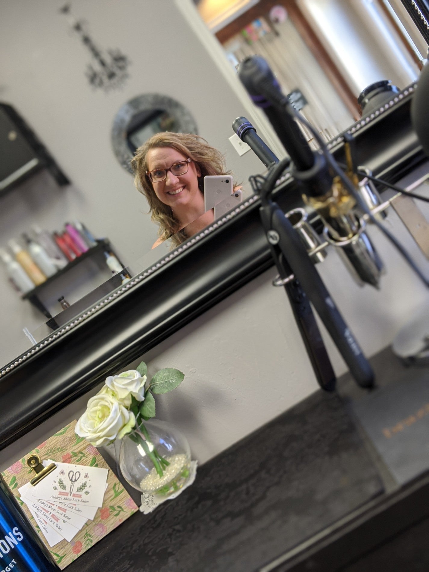 Salons Of Capelli Teri Golden