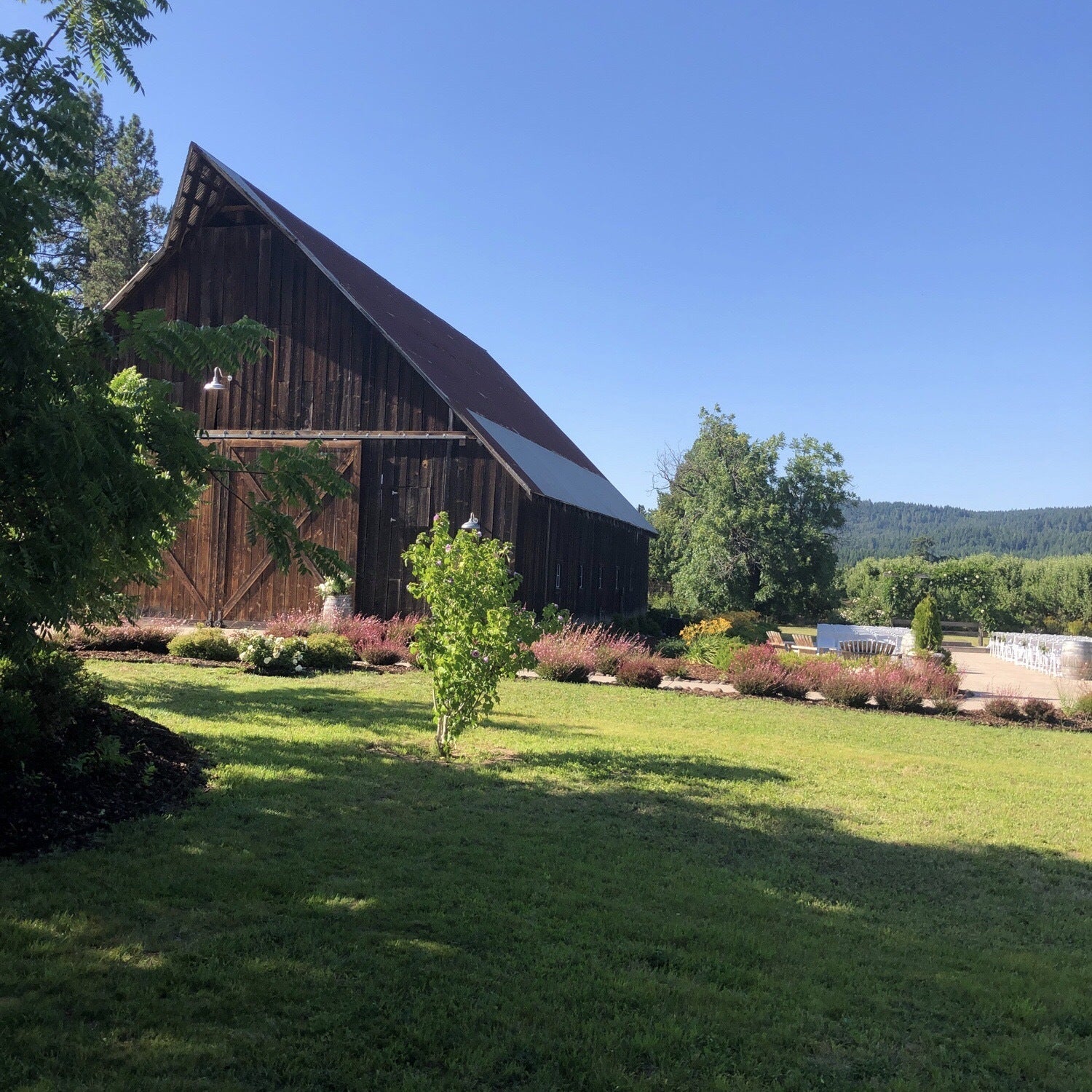 Tin Roof Barn Weddings & Events, 984 Highway 141, White Salmon, WA