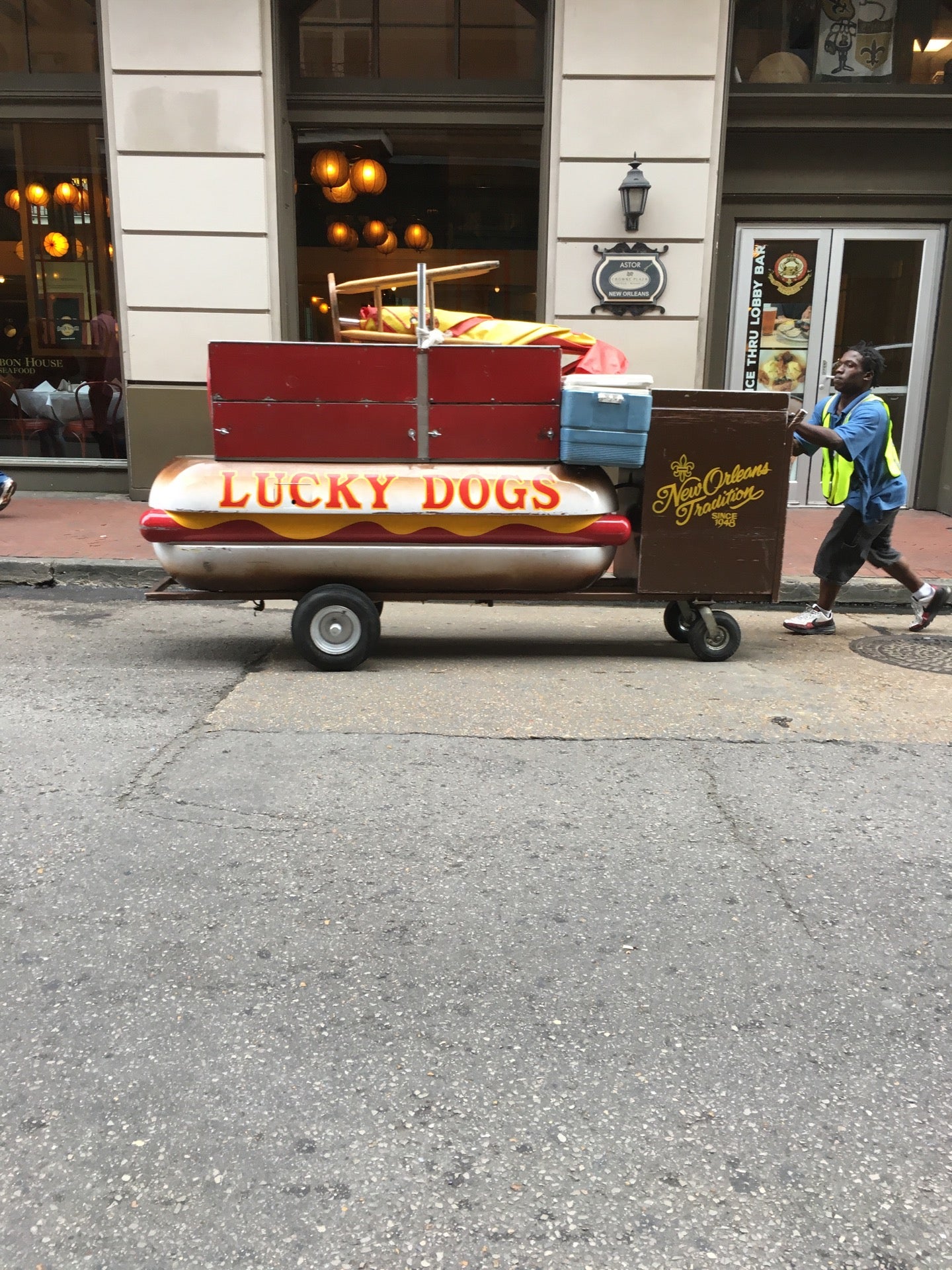 Lucky Dog Hot Dog Vendor, St Louis St, New Orleans, LA MapQuest