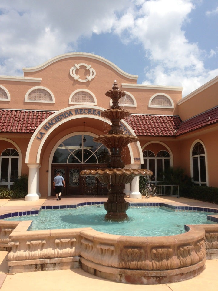 La Hacienda Recreation Center, 1200 Avenida Central, Lady Lake, FL