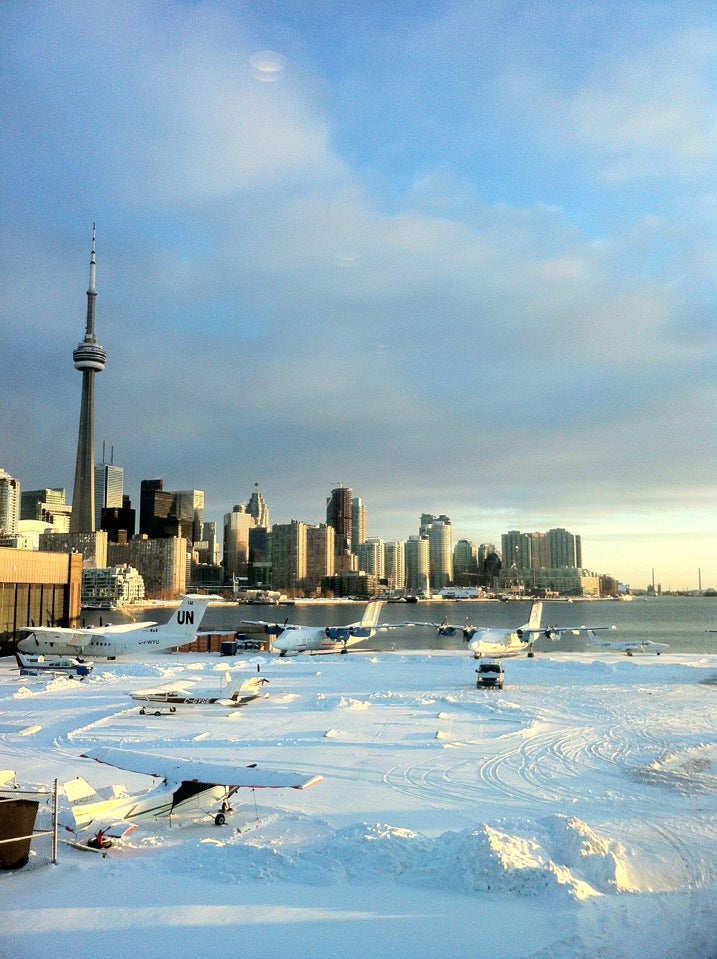 Billy Toronto City Airport (YTZ), 2 Eireann Quay, Toronto, ON