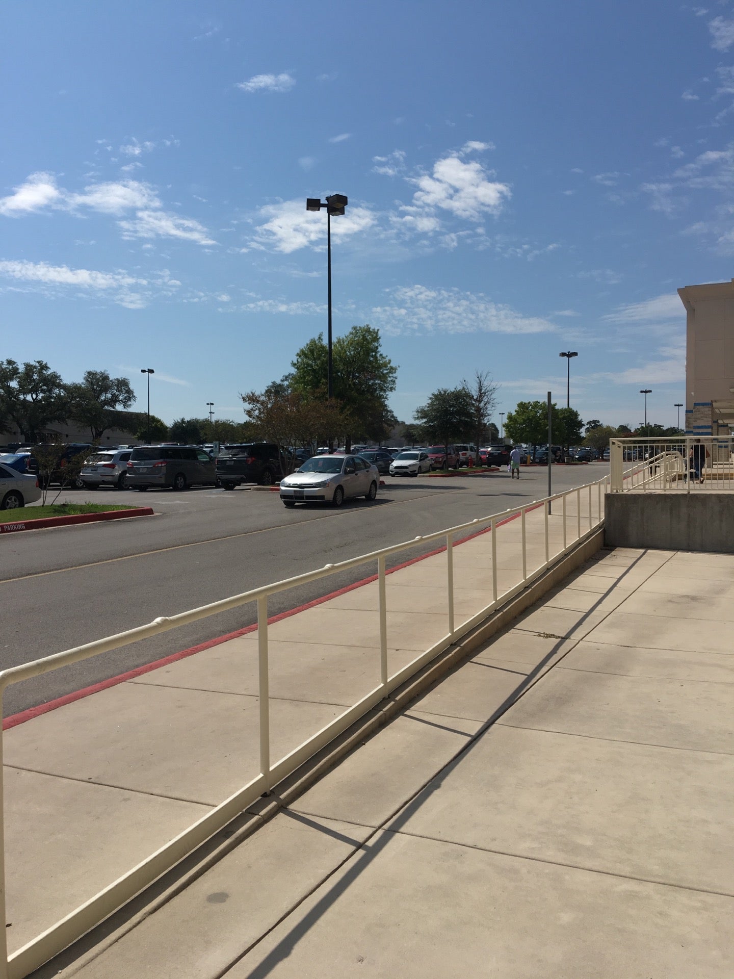 Bandera Pointe Shopping Center, 11711 Bandera Rd, San Antonio, TX
