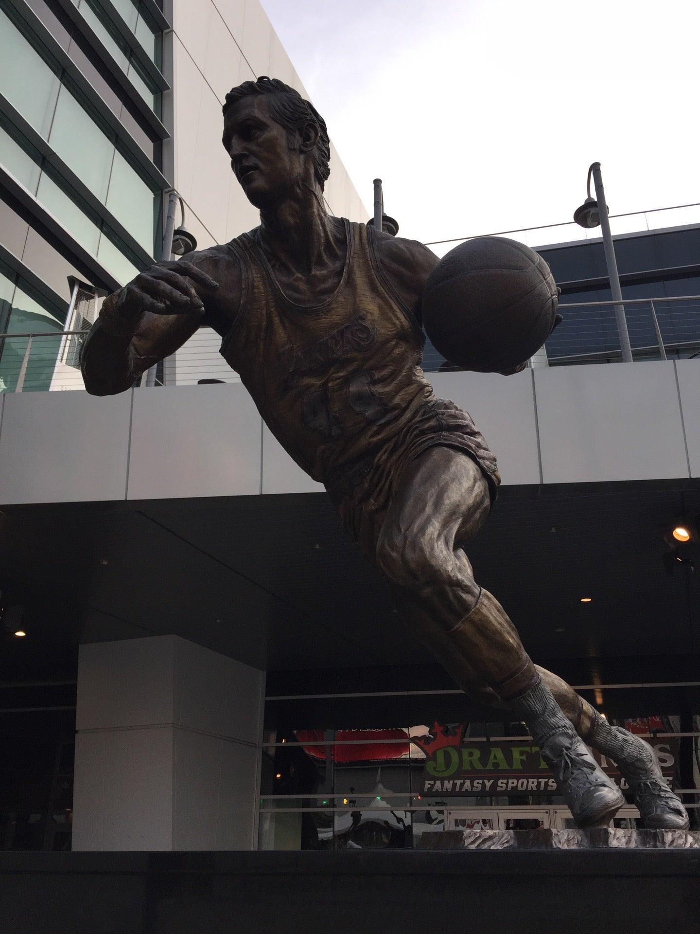 Luc Robitaille Statue, 1111 S Figueroa St, Los Angeles, CA, Art - MapQuest