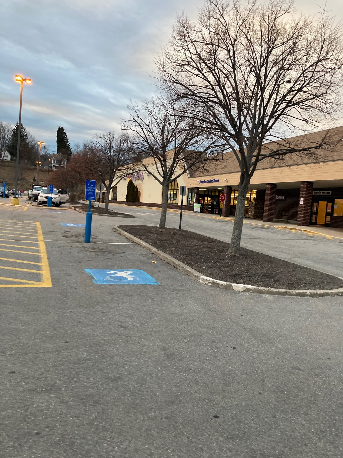 Super Stop & Shop, 211 High St, Torrington, CT, Grocery Stores MapQuest