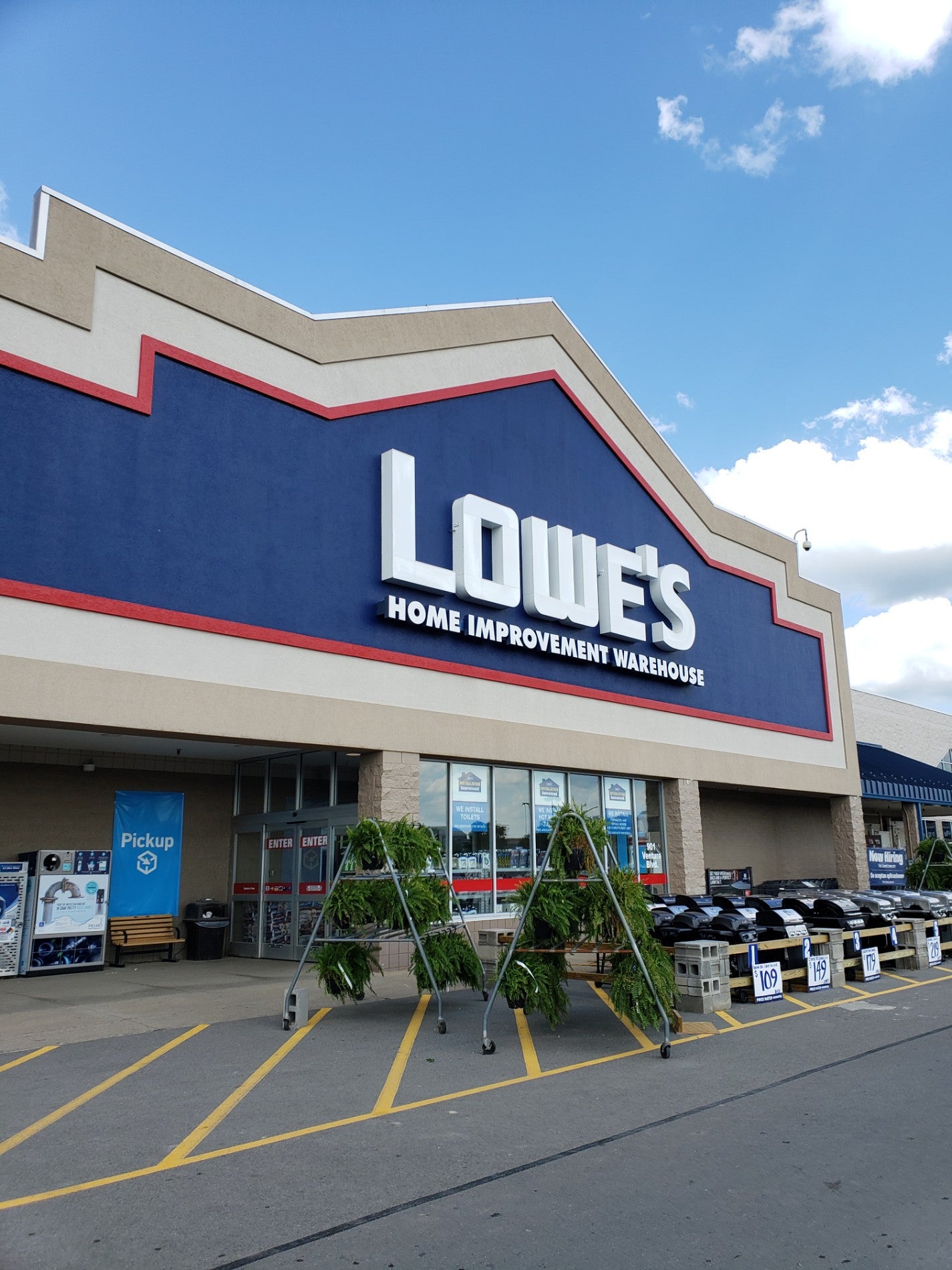 Lowe's Home Improvement, 9595 Mall Rd, WV, Hardware Stores