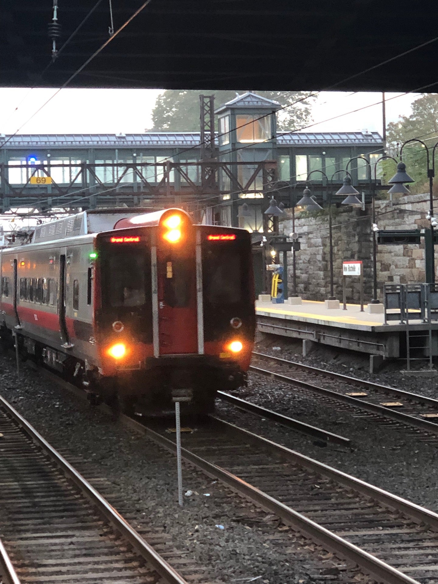 Station Plaza North, New Rochelle, NY, Commuter Rail Stations MapQuest