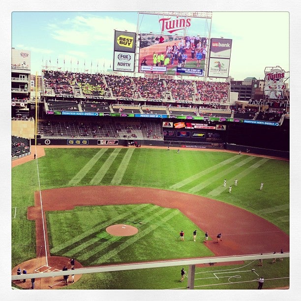 Majestic Twins Clubhouse Store, 1 Twins Way, Minneapolis, MN, Sporting  goods and bicycle shops - MapQuest