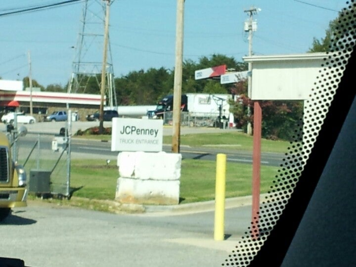 JC Penney Logistics Center, 1634 Salisbury Rd, Statesville, NC