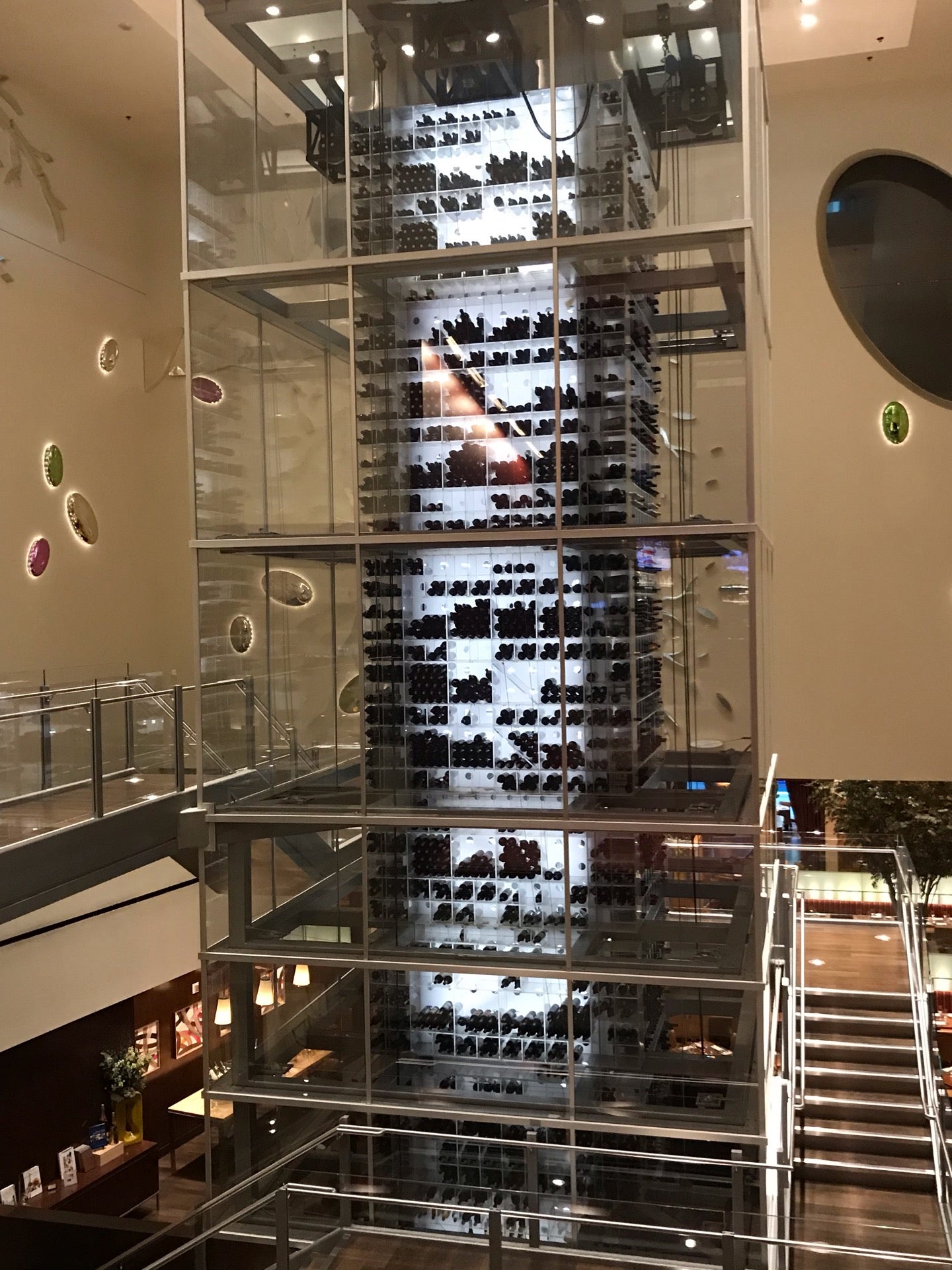Wine Cellar del Lupo, 3950 Las Vegas Blvd S, Las Vegas, NV, Wineries