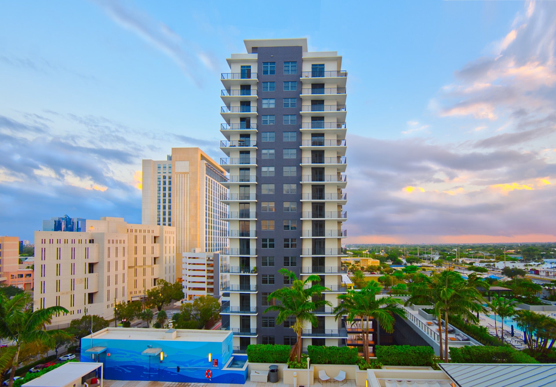 Regatta at New River Luxury Apartments, 416 SW 1st Ave, Fort