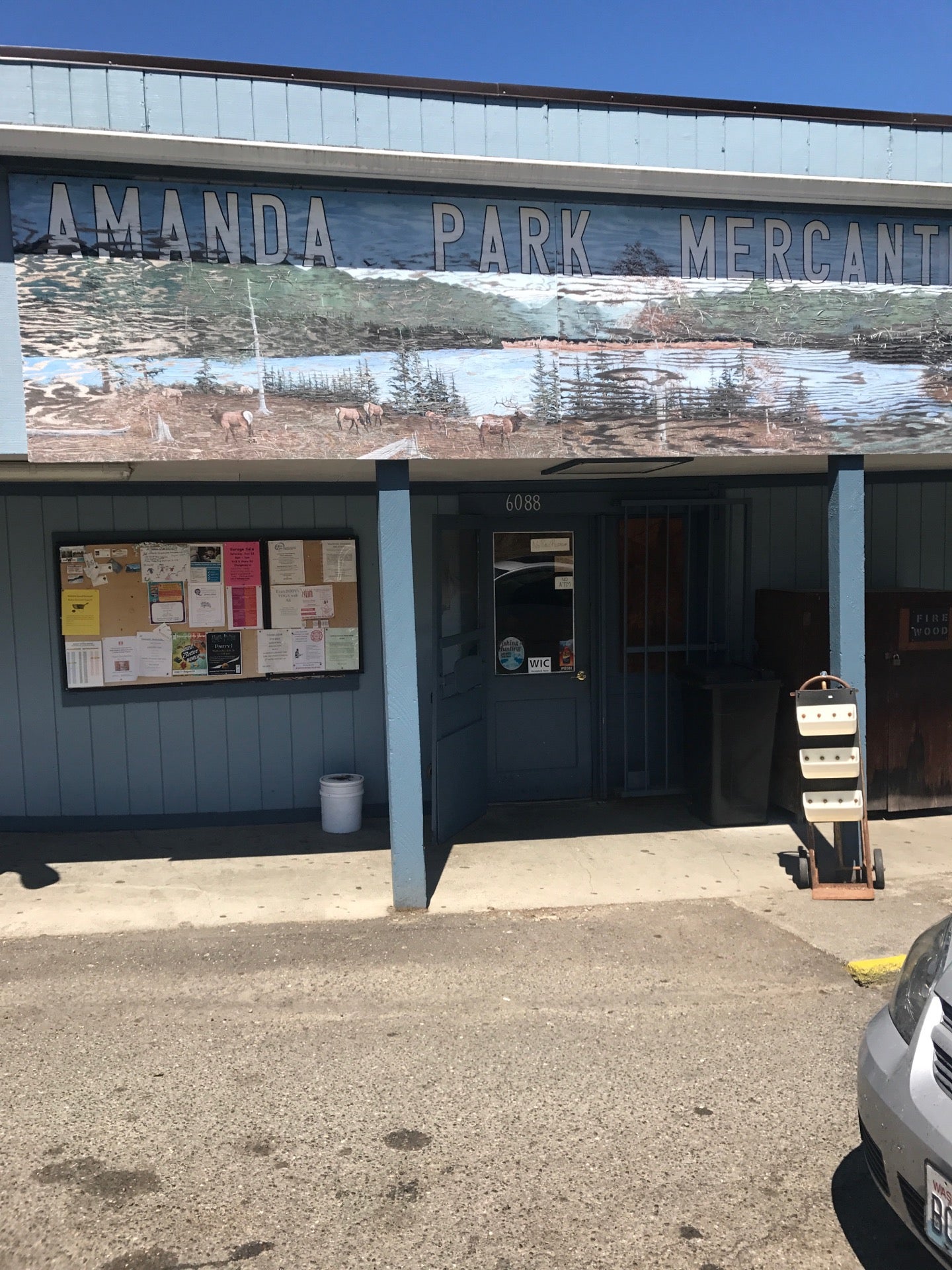 Amanda Park Trading, 6095 US Highway 101, Amanda Park, WA, Convenience