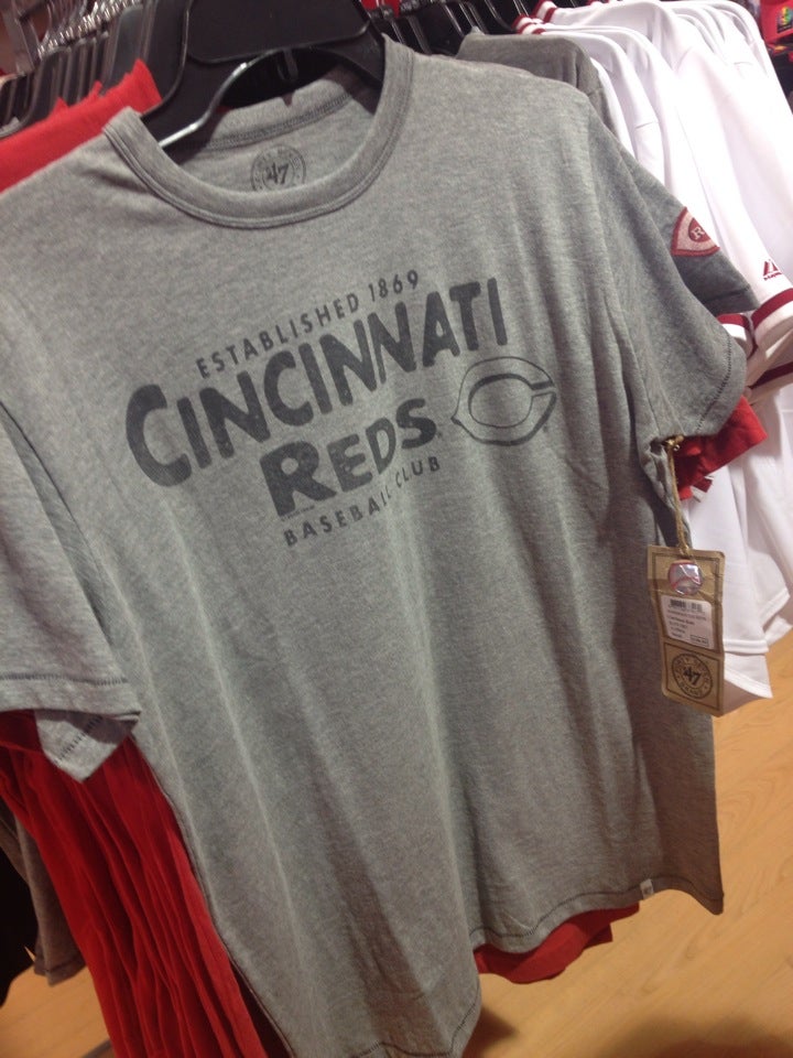 Cincinnati Reds Apparel & Gear  Curbside Pickup Available at DICK'S