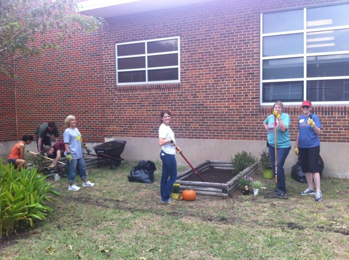 Spring Valley Elementary School, 13535 Spring Grove Ave, Dallas, TX