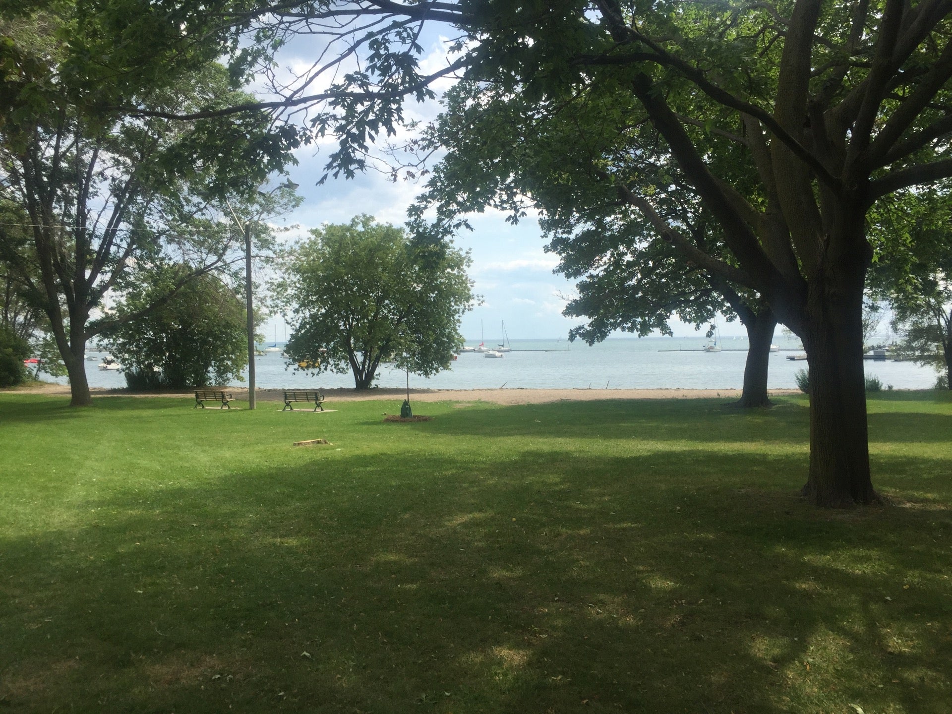 Lakeshore Boulevard Parklands, Lake Shore Blvd W, Toronto, ON, Parks ...