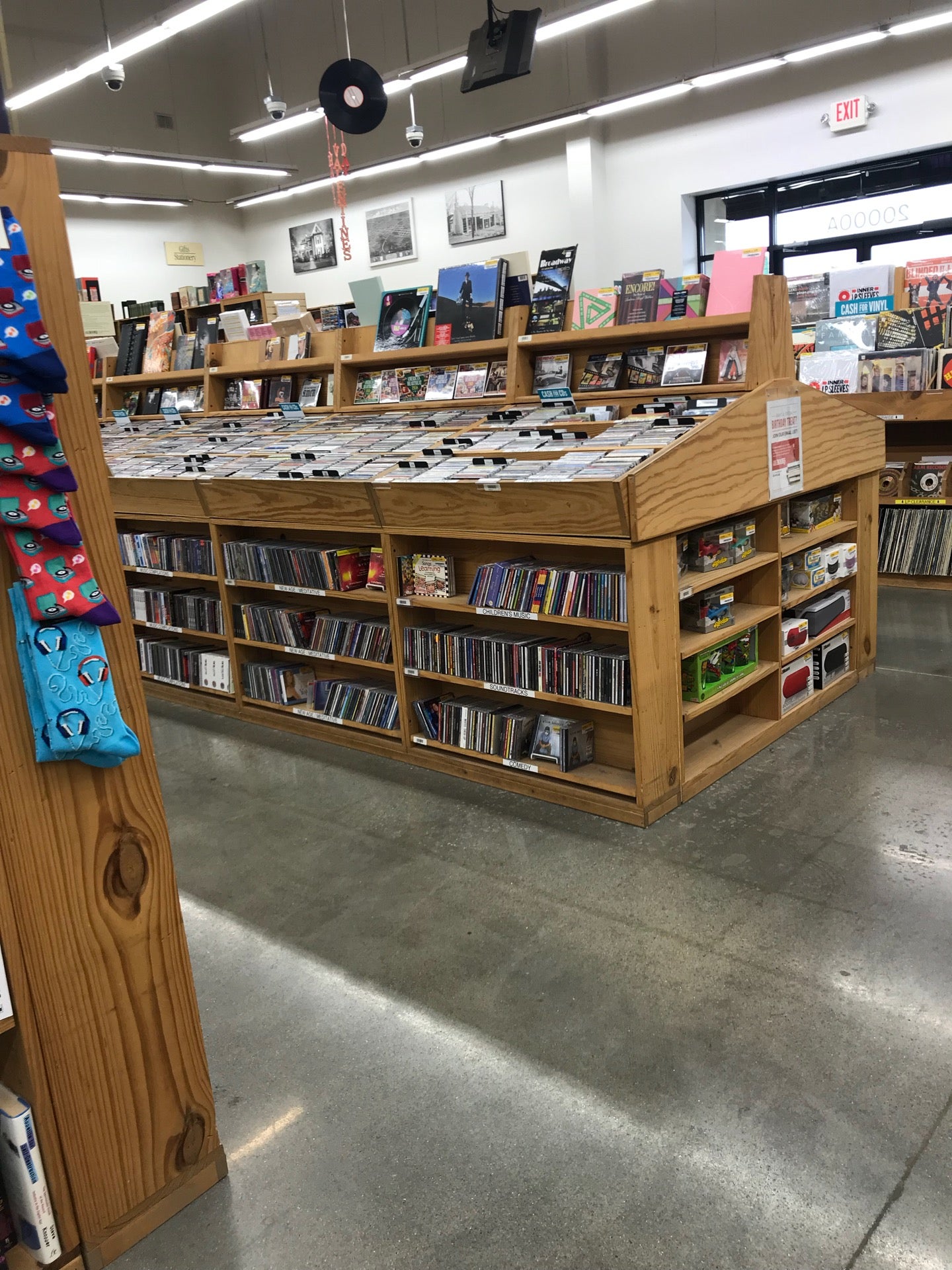 Half Price Books, 20000 E Jackson Dr, Independence, MO, Used & Rare Books -  MapQuest