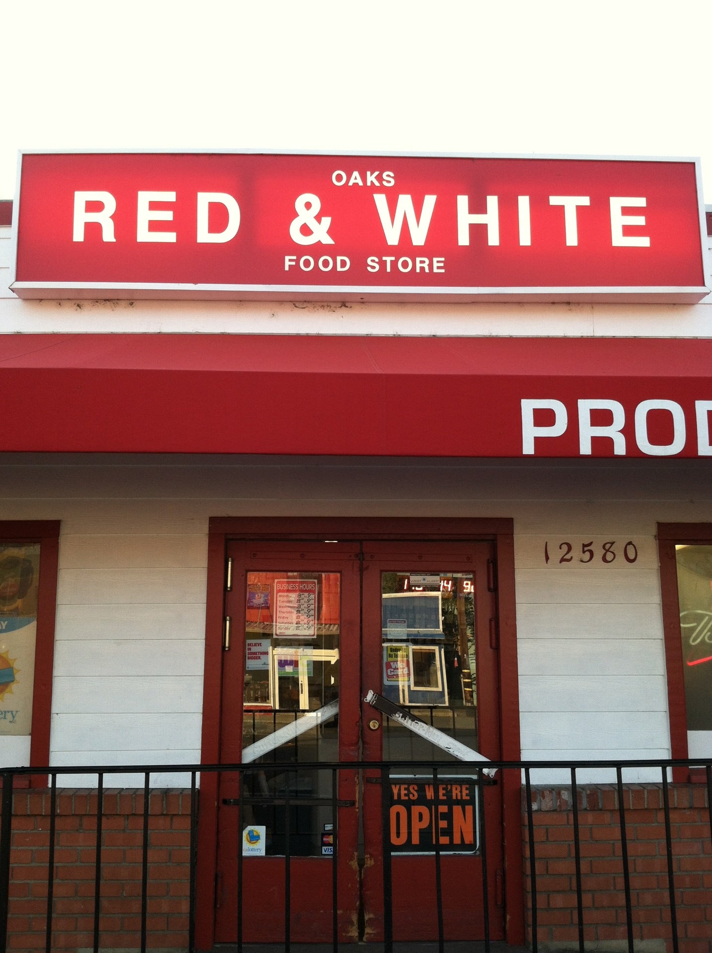 Oak's Red & White Store, 12580 E Highway 20, Clearlake Oaks, CA