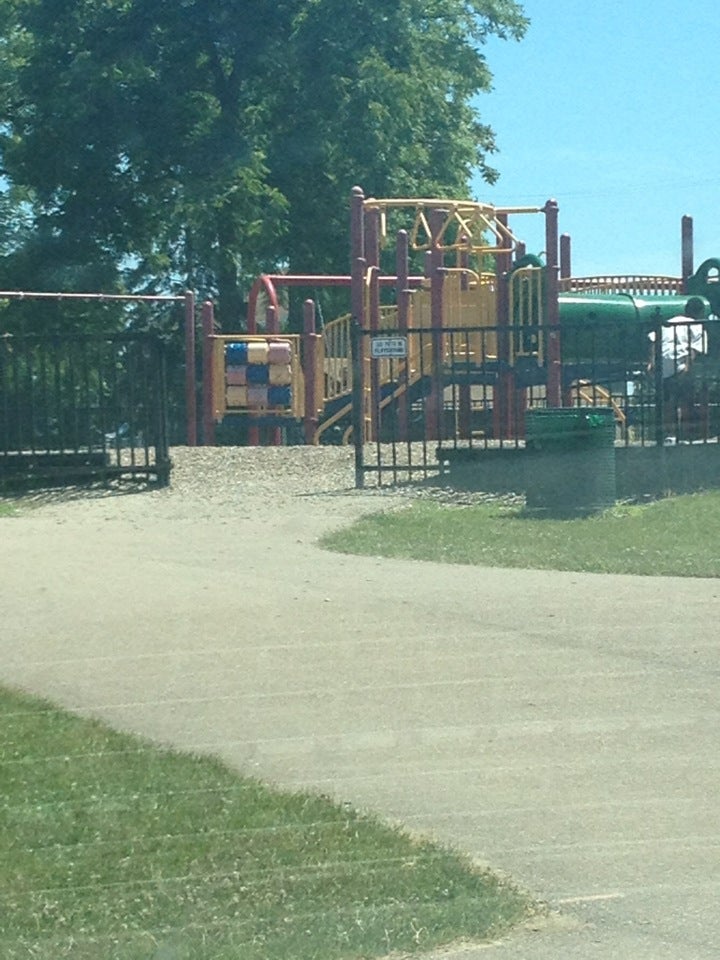 Bicentennial Park, 1505 E Grand Blanc Rd, Grand Blanc Twp, MI, Parks