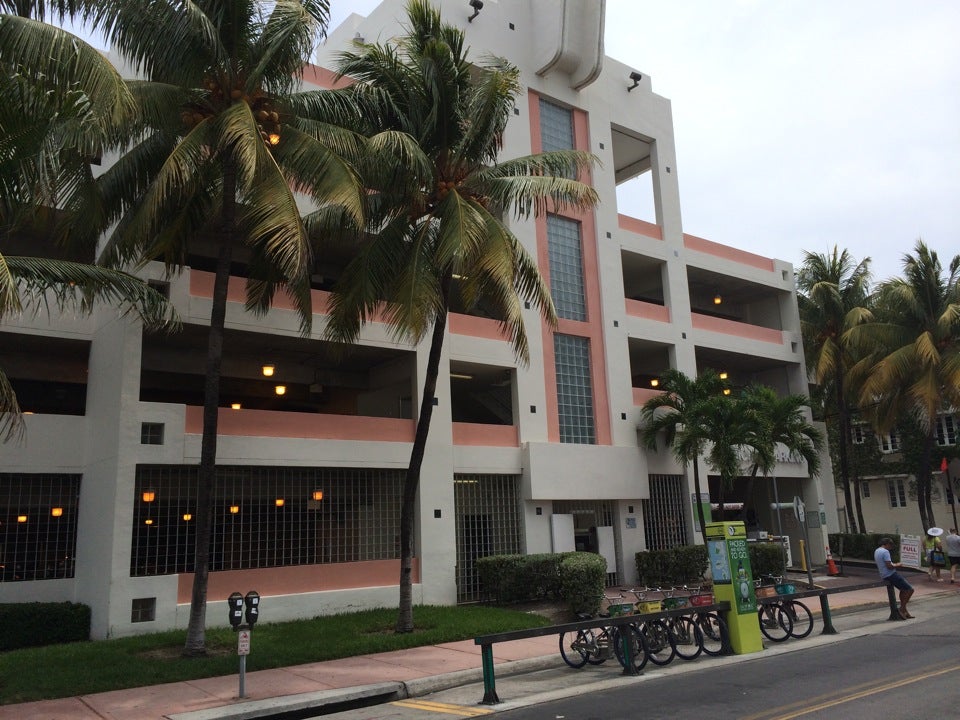 G3 - Parking in Miami Beach