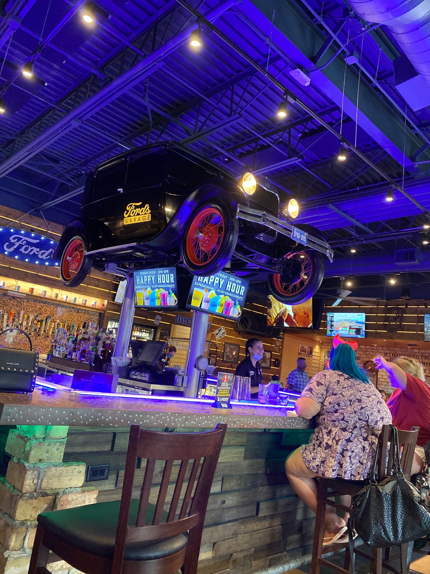 Ford's Garage Kissimmee, 3210 Margaritaville Blvd, Kissimmee, FL