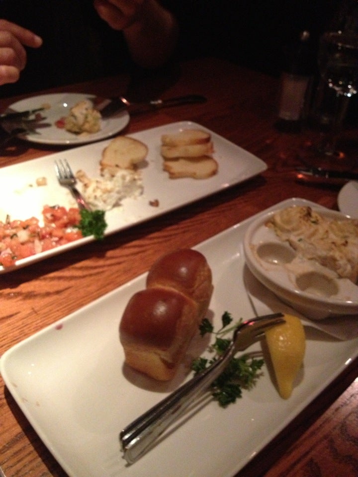 The Keg Steakhouse + Bar, 255 Stevenson Rd S, Oshawa, ON, Eating places