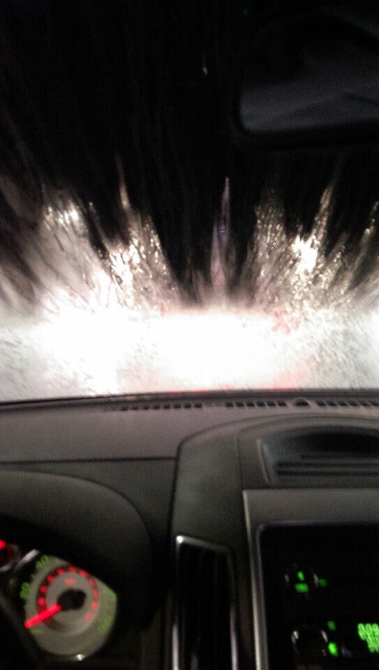 Cruz Thru Car Wash CLOSED, 524 W Avenue J, Lancaster, CA, Carwashes