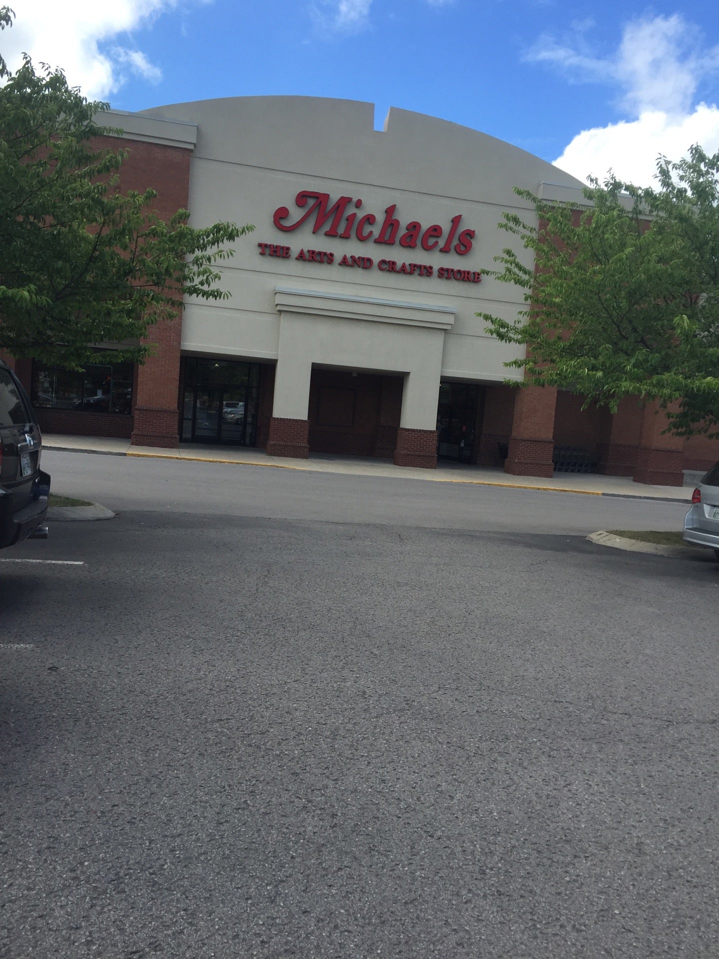 Michaels, 1519 S Brentwood Blvd, Saint Louis, MO, Arts and crafts