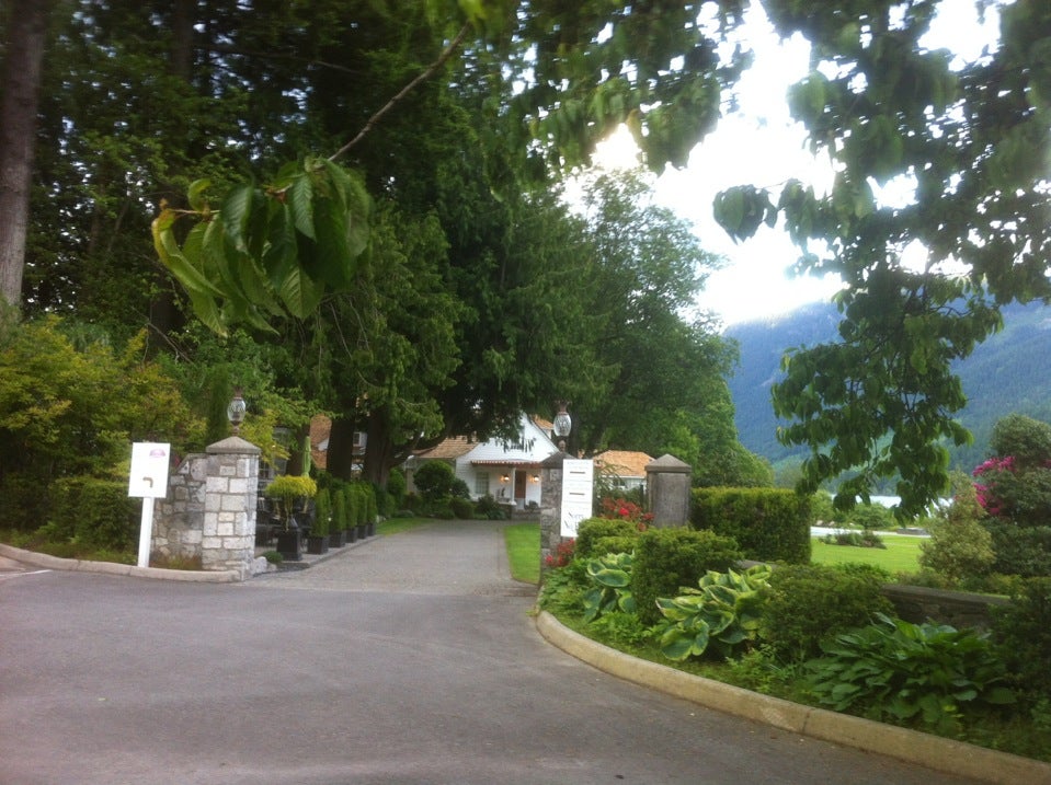 River's Edge Restaurant, 14282 Morris Valley Rd, Harrison Mills, BC