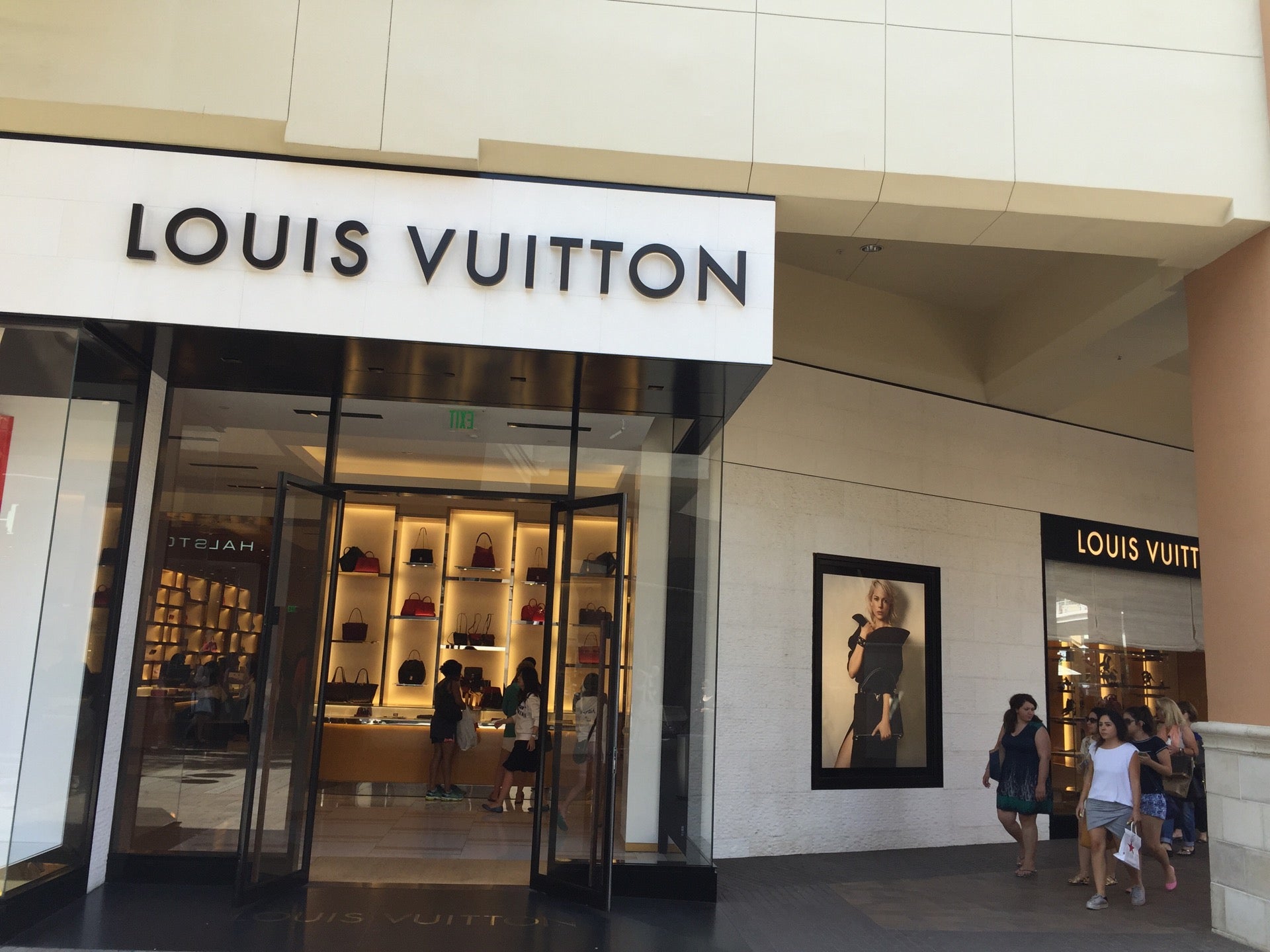 Louis Vuitton San Diego Fashion Valley store, United States