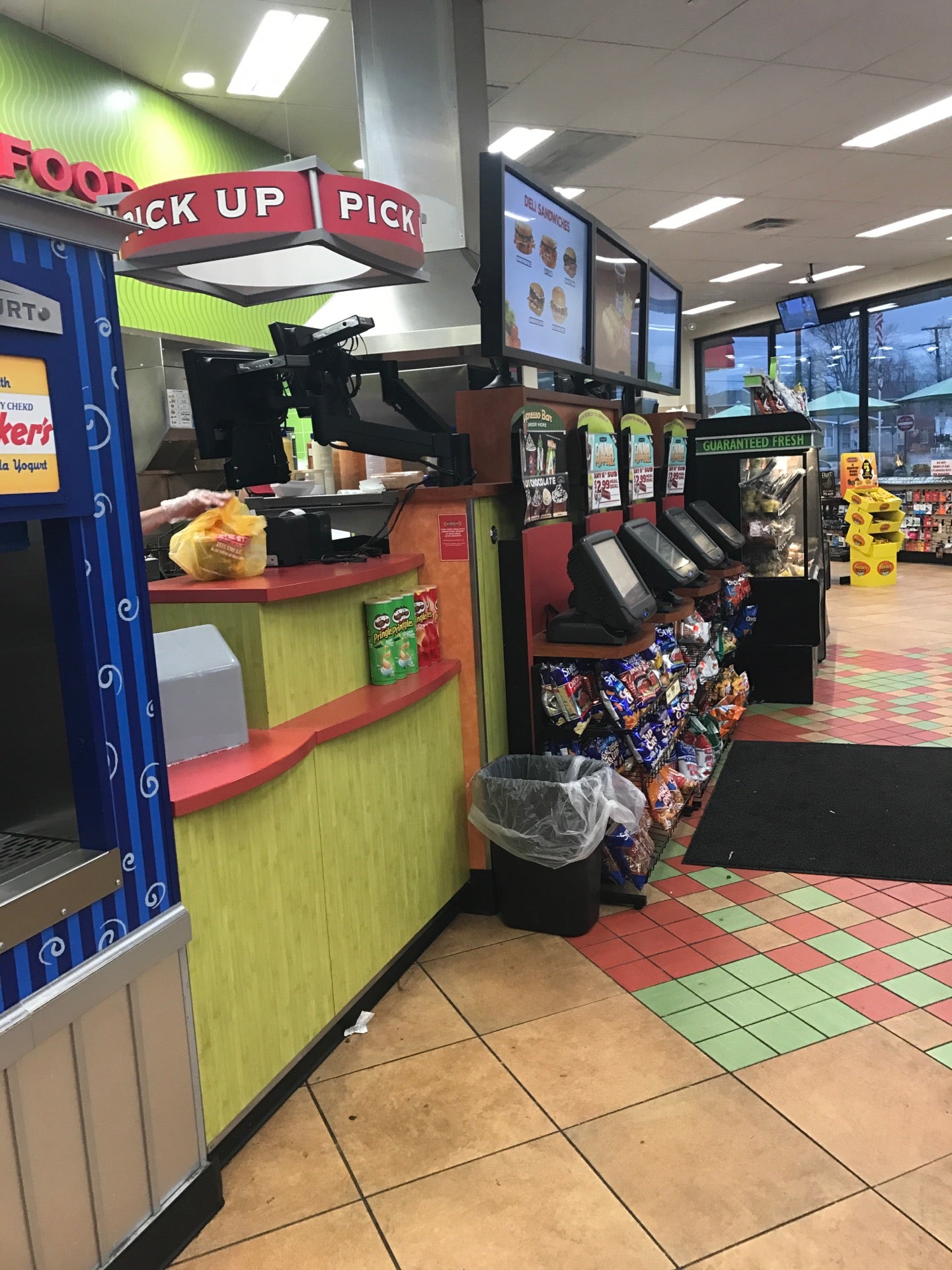 Sheetz, 4401 Maccorkle Ave SW, South Charleston, WV, Convenience Stores